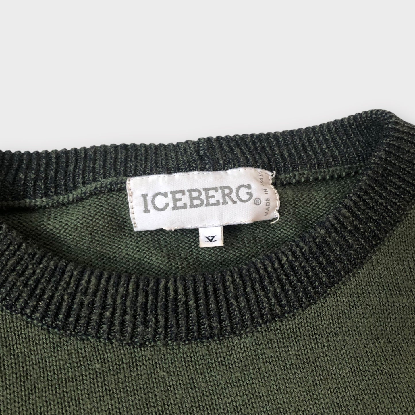 90s Iceberg Flag Ship Jumper (V / XL)